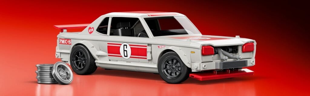 White Mattel Brick Shop Nissan Skyline GT-R building set